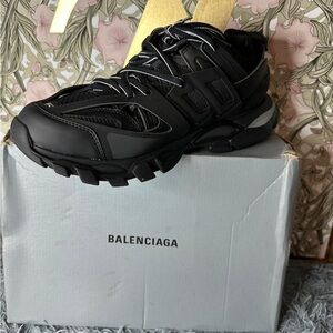 Balenciaga Men's Black and Gray Sneakers